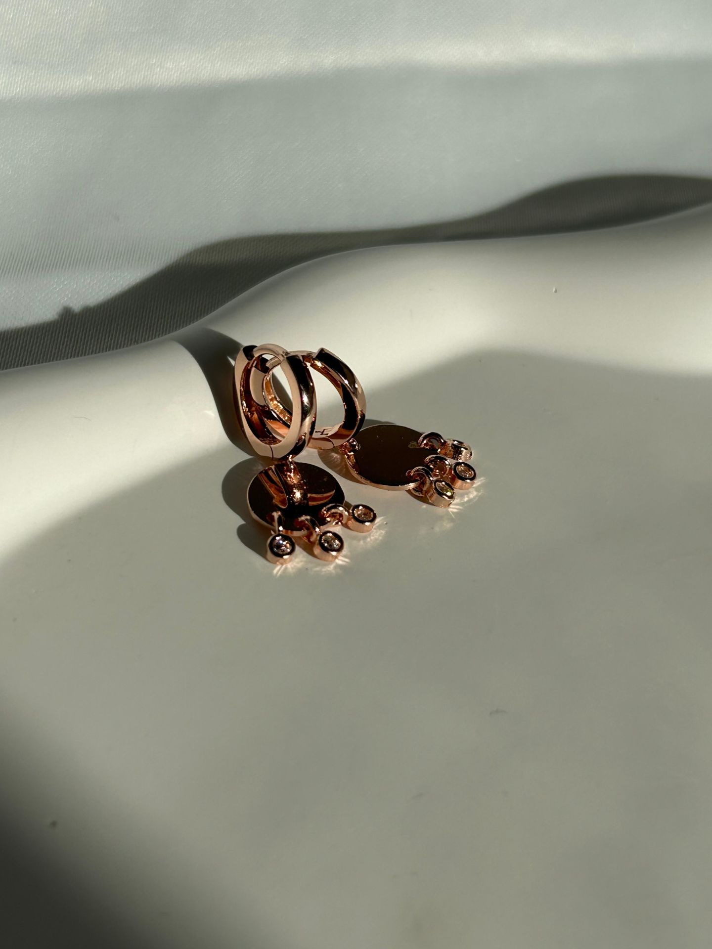 925 Ayar Gümüş Minik Taşlı Halka Küpe