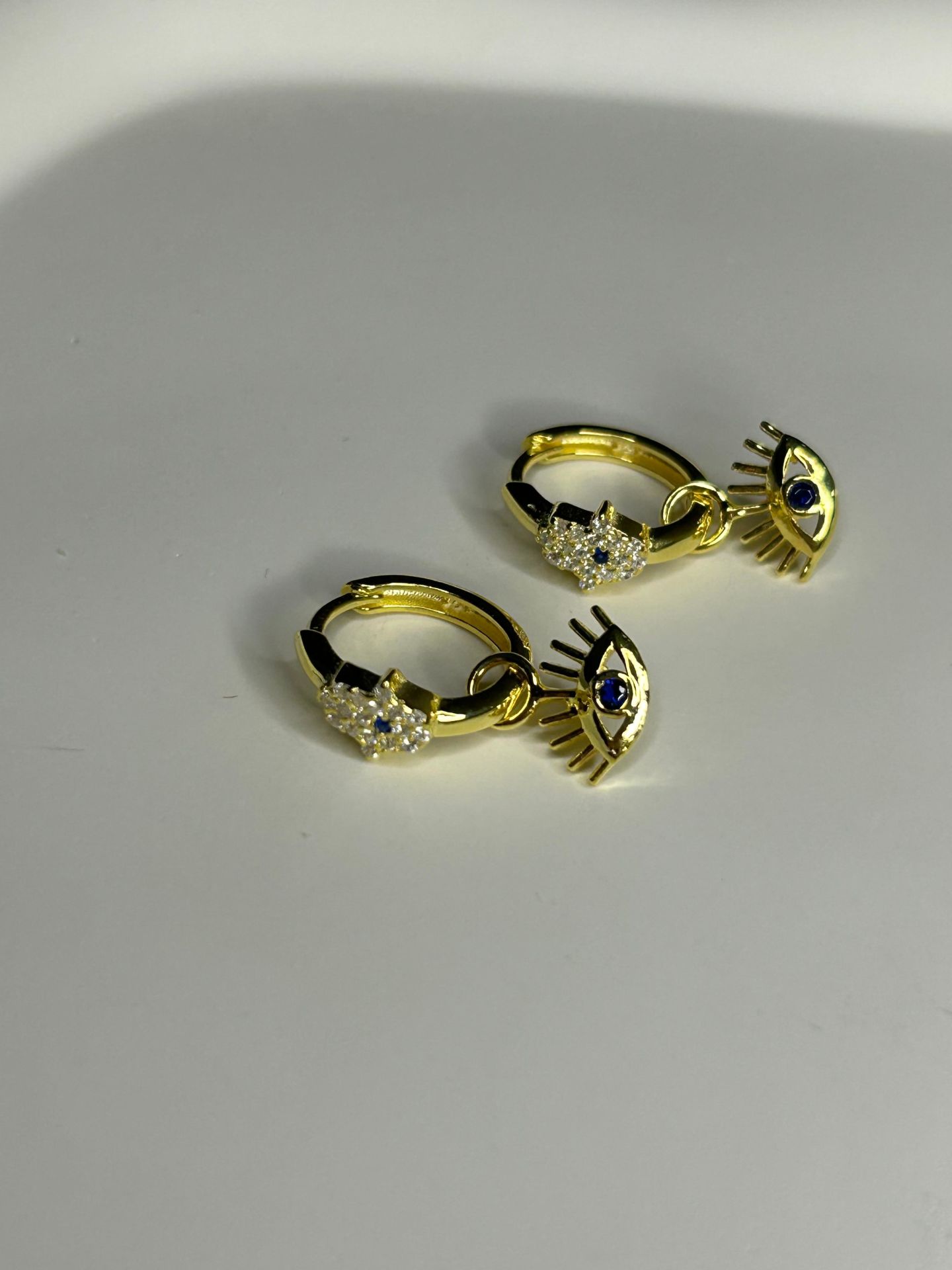 925 Ayar Gümüş Taşlı Fatma Ana Eli ve Göz Figürlü Halka Küpe