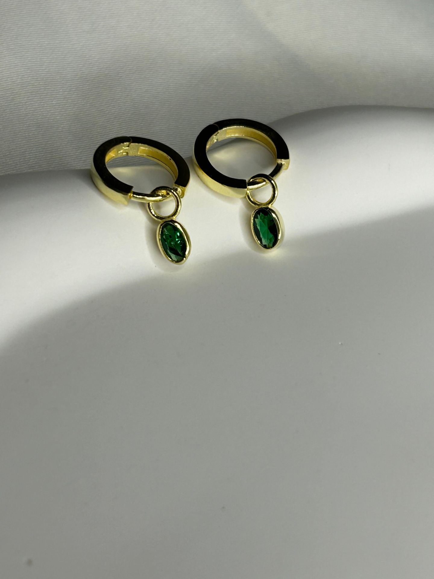 925 Ayar Gümüş Yeşil Taşlı Halka Küpe