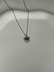 925 Ayar Gümüş Güneş Figürlü Kolye