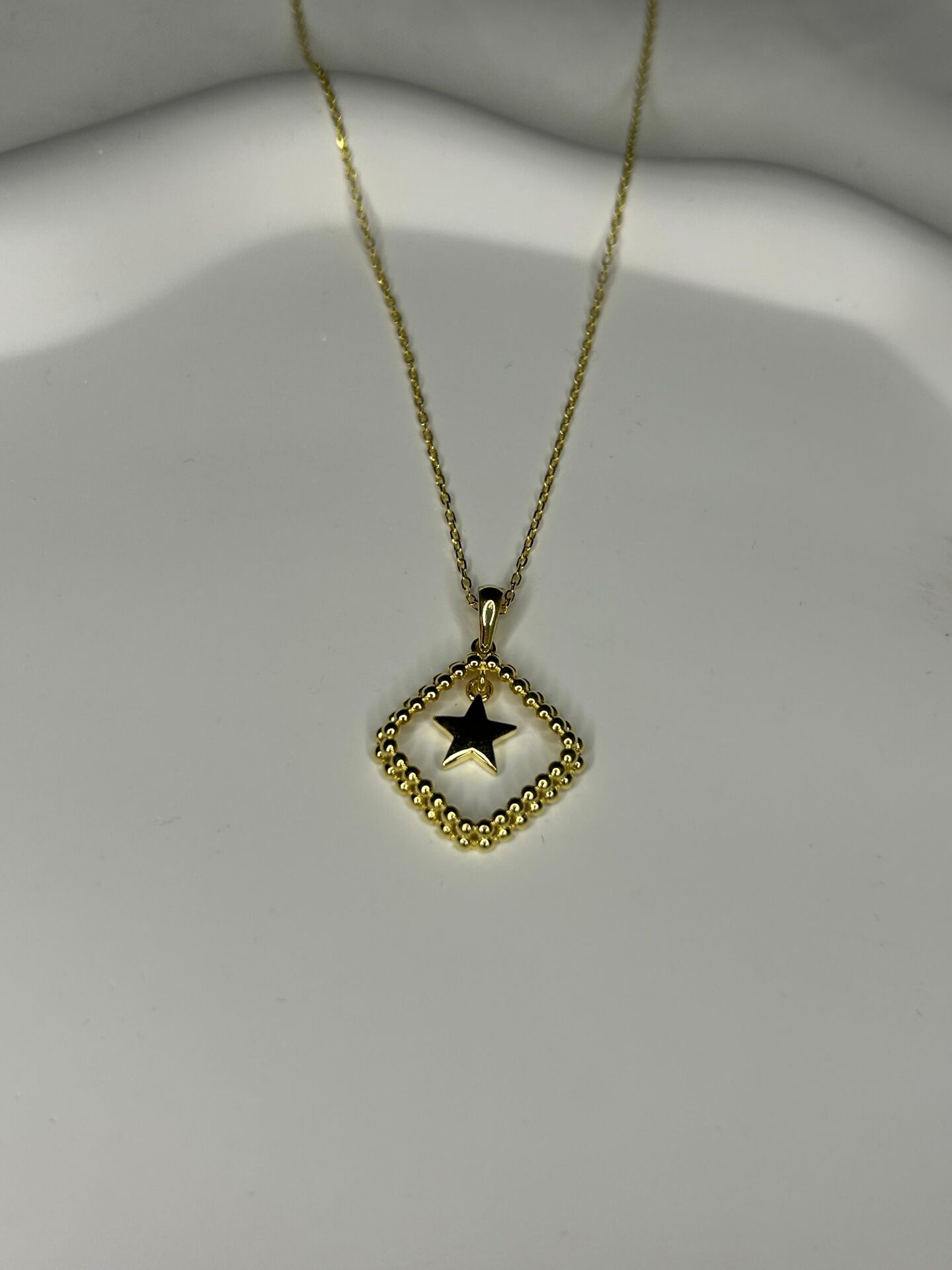 925 Ayar Gümüş Yıldız Figürlü Kolye