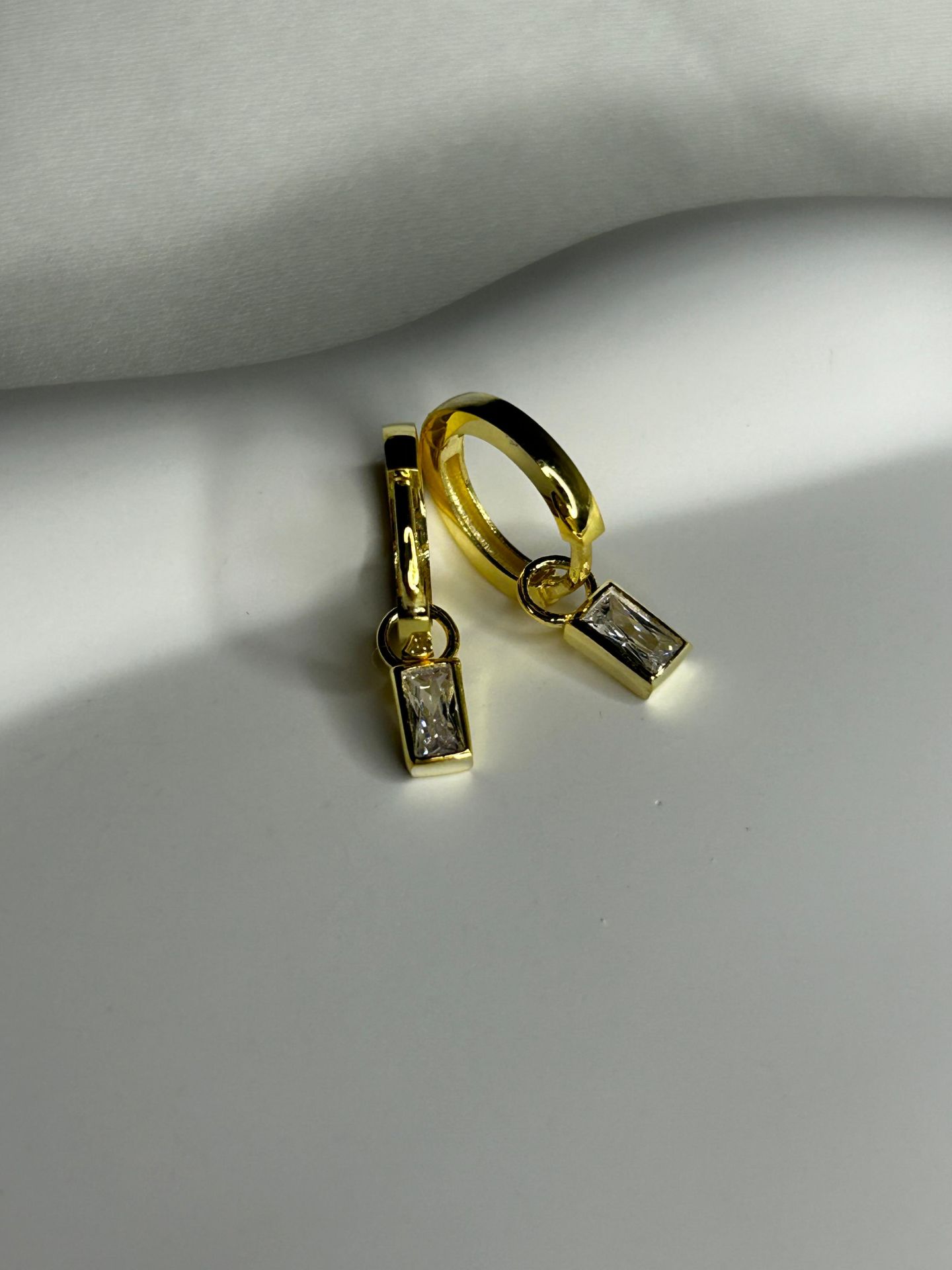 925 Ayar Gümüş Taşlı Trend Küpe