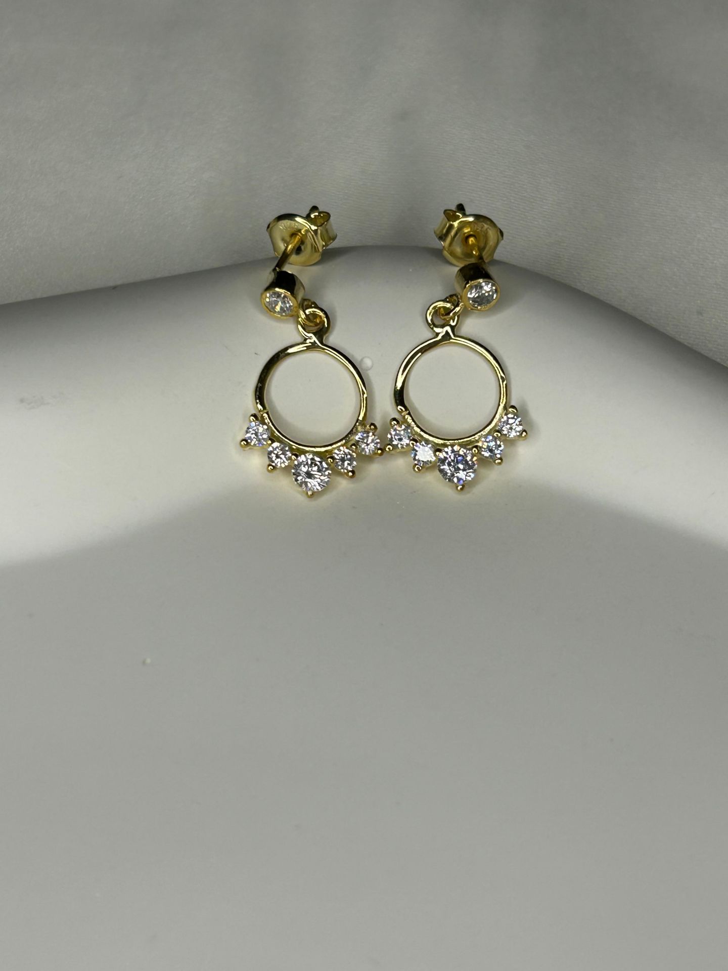 925 Ayar Gümüş Taşlı Modern Küpe